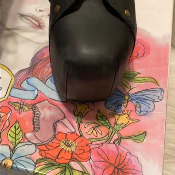 Jeffrey Campbell shoes - Picture 3 of 5